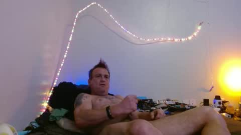 markymark101825061 online show from 02/08/25, 06:55