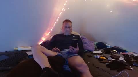 markymark101825061 online show from 02/12/25, 05:58