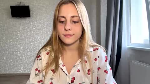 Snapshot of marlenagehlert chatting on 11/01/25, 11:45 Olivia online show from 11/01/25, 11:45