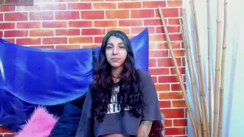 Snapshot of marllena chatting on 01/11/25, 11:34 mar online show from 01/11/25, 11:34