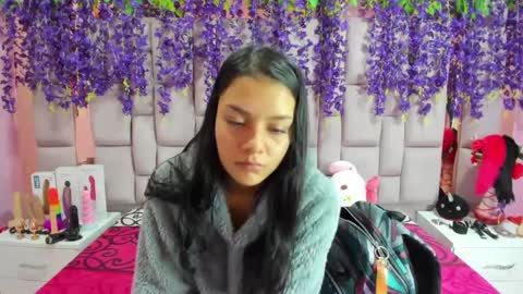 Snapshot of marlyanal chatting on 02/12/25, 01:59 Marly Anal online show from 02/12/25, 01:59