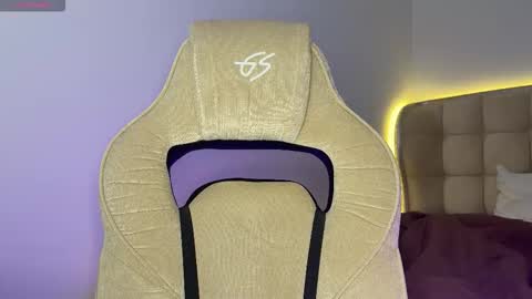 marlynrobertsen online show from 11/01/25, 08:49