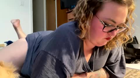 Snapshot of maroon_moon chatting on 02/17/25, 08:04 maroon_moon online show from 02/17/25, 08:04