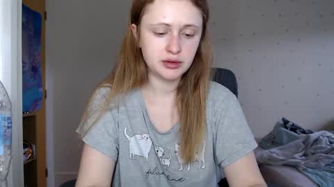 Snapshot of marry_paradisesi chatting on 12/18/24, 01:56 Marishka online show from 12/18/24, 01:56