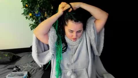 Snapshot of marry_paradisesi chatting on 09/30/25, 10:04 Marishka online show from 09/30/25, 10:04