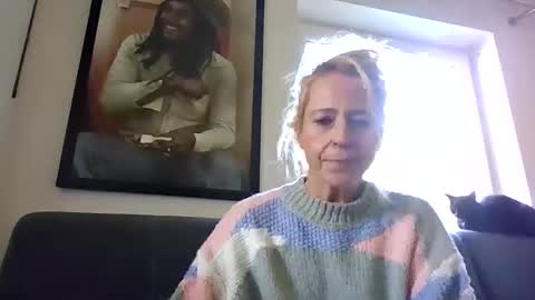 Snapshot of marrygorund chatting on 10/20/25, 10:27 MaryGoRound online show from 10/20/25, 10:27