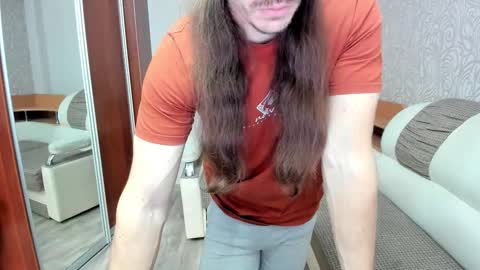 Snapshot of marryplz chatting on 10/27/25, 01:31 Alan online show from 10/27/25, 01:31