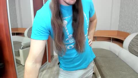 Snapshot of marryplz chatting on 11/02/25, 05:21 Alan online show from 11/02/25, 05:21