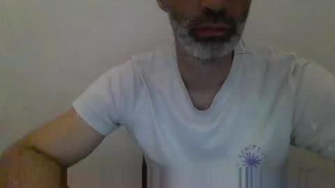 Snapshot of marsupilami_82_ chatting on 01/06/25, 09:11 marsupilami_82_ online show from 01/06/25, 09:11