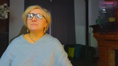 marta_wils online show from 10/29/25, 03:42