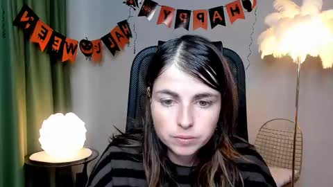 martaedams online show from 10/25/25, 06:21