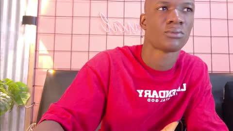 Snapshot of martin_killer chatting on 10/16/25, 01:50 Martin online show from 10/16/25, 01:50