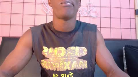 Snapshot of martin_killer chatting on 10/30/25, 01:40 Martin online show from 10/30/25, 01:40