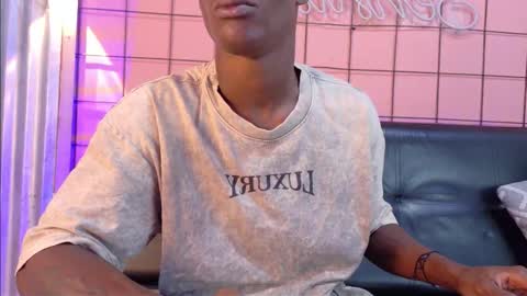 Snapshot of martin_killer chatting on 11/12/25, 01:17 Martin online show from 11/12/25, 01:17