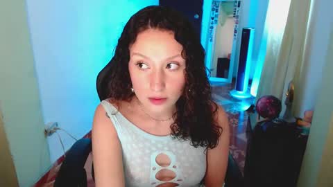 Snapshot of martina_adams chatting on 02/27/25, 08:42 mari online show from 02/27/25, 08:42