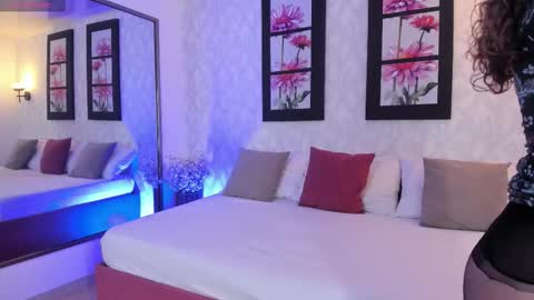 mari online show from 11/21/25, 01:10