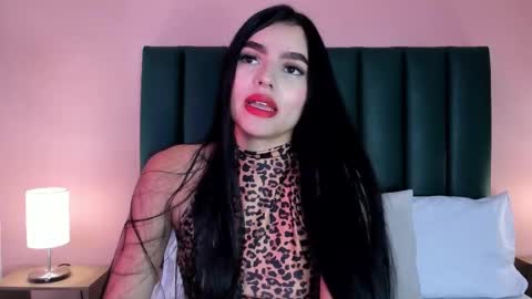 Martina Divine online show from 10/25/25, 12:56