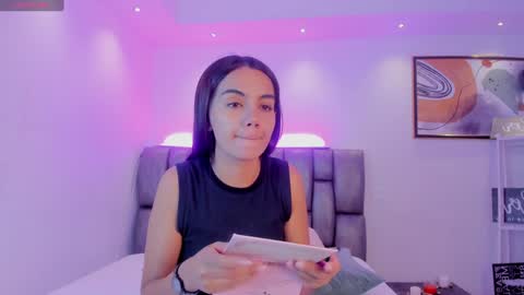 Snapshot of martina_mancinii chatting on 01/23/25, 11:48 Martina online show from 01/23/25, 11:48