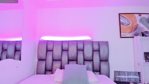 Snapshot of martina_mancinii chatting on 09/26/25, 01:48 Martina online show from 09/26/25, 01:48