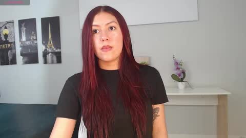Snapshot of martina_smalls chatting on 09/19/25, 07:36 Martina online show from 09/19/25, 07:36