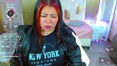 Snapshot of martina_tay chatting on 11/17/25, 03:23 Hey im martina online show from 11/17/25, 03:23