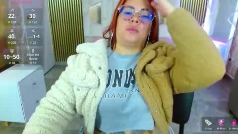 Snapshot of martina_tay chatting on 11/18/25, 03:23 Hey im martina online show from 11/18/25, 03:23