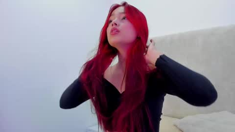 Snapshot of martinaa_garcia chatting on 10/24/25, 07:54 Martina online show from 10/24/25, 07:54