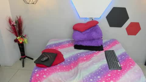 Martina online show from 01/06/25, 07:31