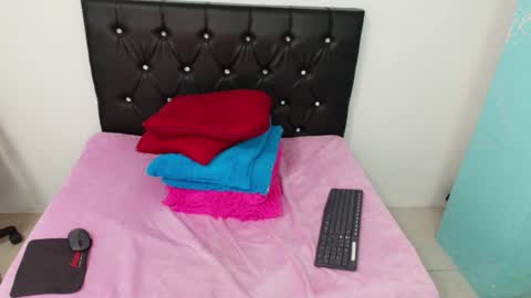 Martina online show from 01/08/25, 06:52