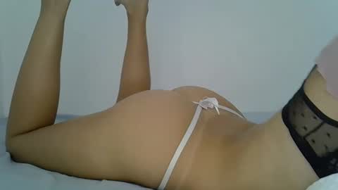 Snapshot of martinalamez22 chatting on 09/30/25, 06:13 Martina online show from 09/30/25, 06:13