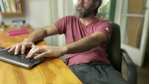 Martincito online show from 01/01/25, 08:47