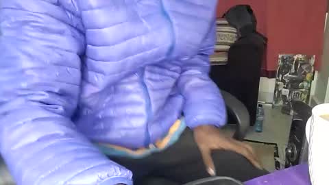 martineznn64 online show from 01/17/25, 02:18