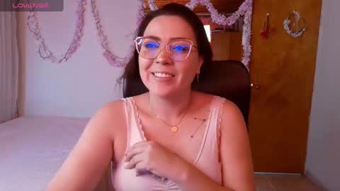 Antonella Martini online show from 02/12/25, 07:45