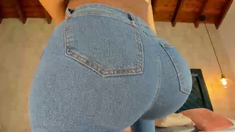 Martina online show from 10/18/25, 07:36