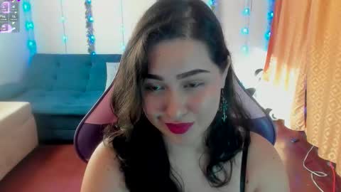 Snapshot of mary_a69 chatting on 09/27/25, 09:31 alejandra gonzales online show from 09/27/25, 09:31