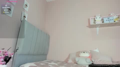 mary_cute9 online show from 10/26/25, 11:49