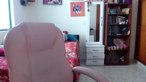 mary online show from 03/08/25, 03:45