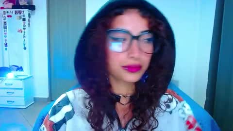 mary online show from 10/01/25, 02:06