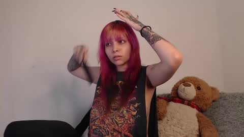                      100   online show from 10/08/25, 08:23