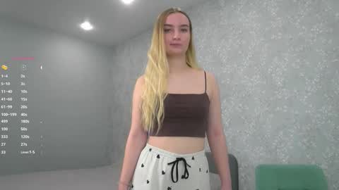 Mary . online show from 10/16/25, 02:56