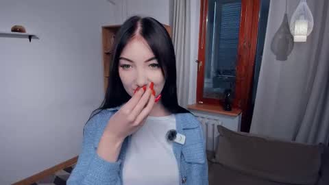 Mary online show from 12/05/25, 08:23