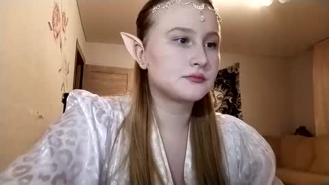 Snapshot of mary_robbins chatting on 10/28/25, 04:20 Mary online show from 10/28/25, 04:20