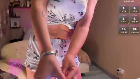 Snapshot of mary_rosenberg chatting on 10/19/25, 11:00 Mary online show from 10/19/25, 11:00