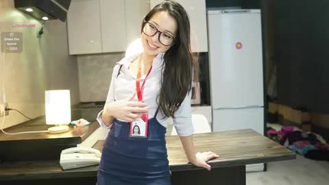 Snapshot of mary_shiota chatting on 12/21/24, 04:52 HelIo Everyone Im MaryWelcome to my room and lets have a good time together with me online show from 12/21/24, 04:52