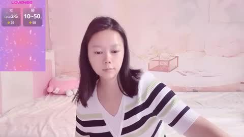 mary_uu online show from 10/27/25, 12:47