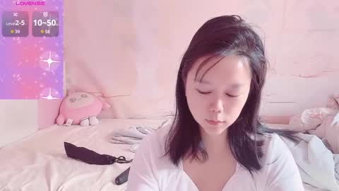 mary_uu online show from 11/24/25, 05:29