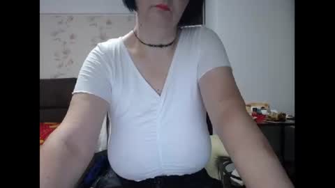 Mary online show from 10/09/25, 02:53