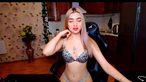 maryam online show from 10/24/25, 01:13