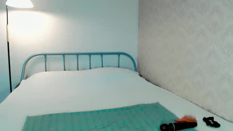 Anna online show from 11/20/25, 06:57