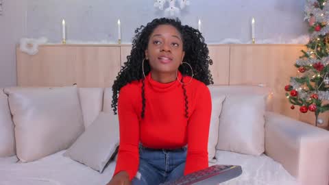 Snapshot of maryevans_ chatting on 12/04/24, 01:31 online show from 12/04/24, 01:31